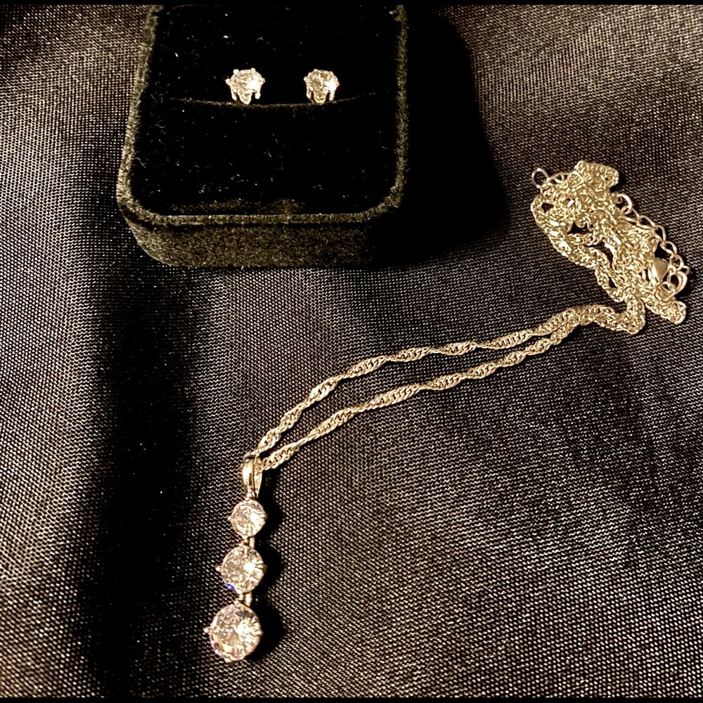 FUN! PRETTY! CUBIC ZIRCONIA NECKLACE + EARRINGS